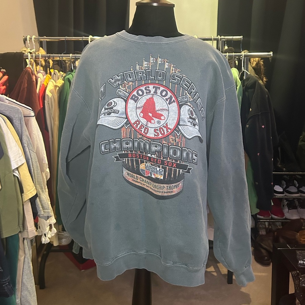 Vintage crewneck